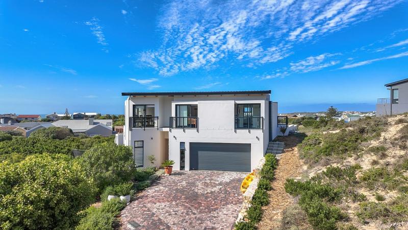 3 Bedroom Property for Sale in Stilbaai East Western Cape